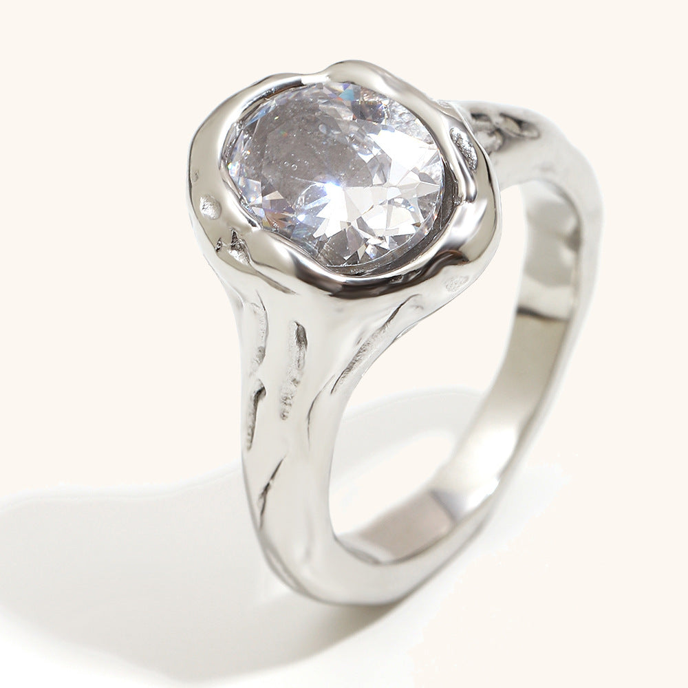 Edelstahl 18K Vergoldeter Hohler Taubenei-Zirkon-Ring für Damen Leichter Luxus