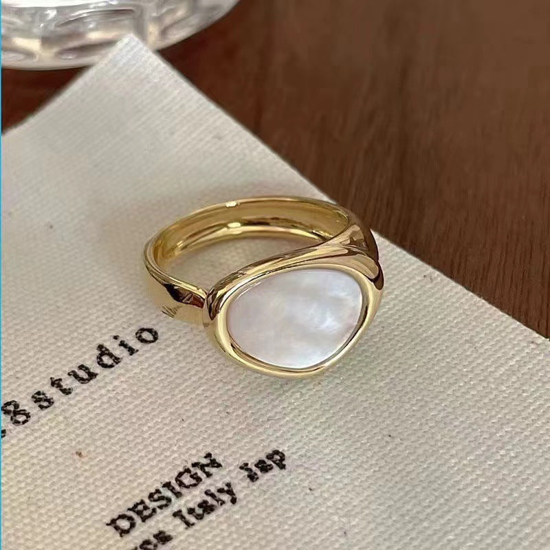 Elegant Fashion-forward Ring Design For Women