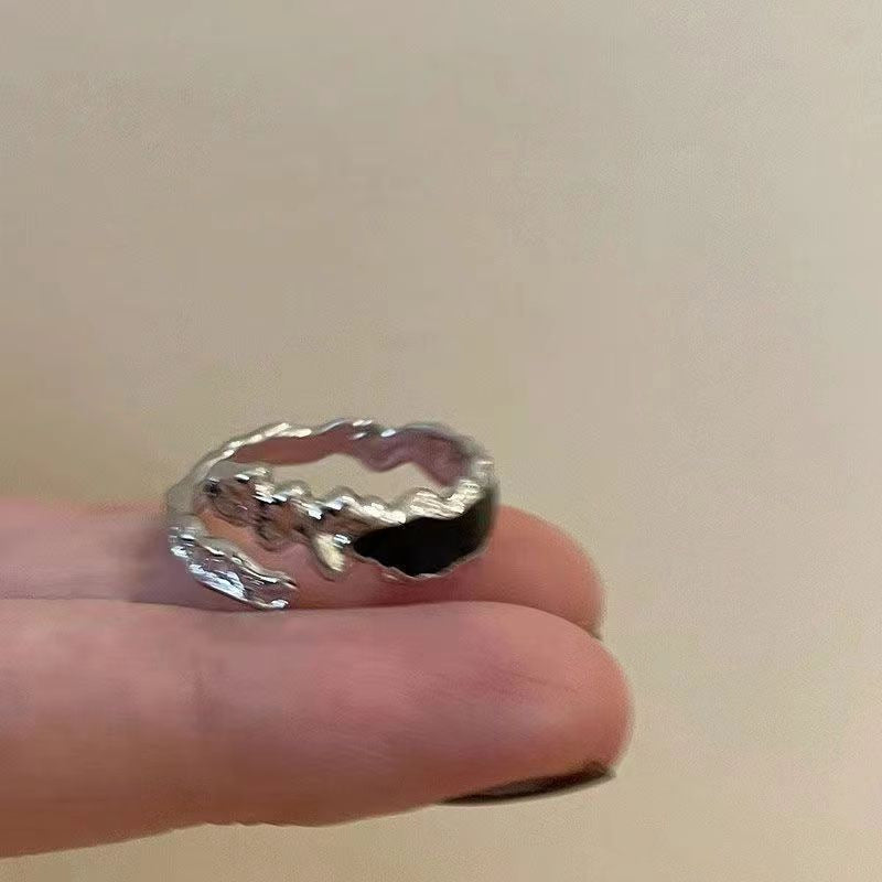 Unregelmäßiger schwarzer Zirkonring im Nischen-Design, verstellbarer offener Ring im Dark-Punk-Stil für Herren und Damen