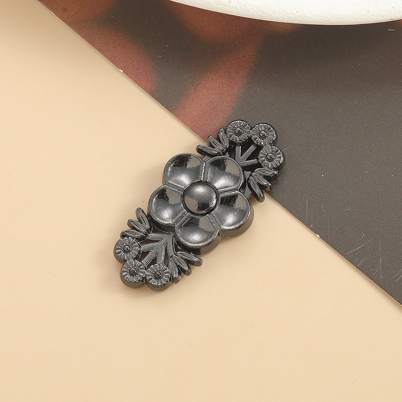 Metal magnetic suction cup buckle-Xiangyun pattern model-gun color-alloy-1 piece