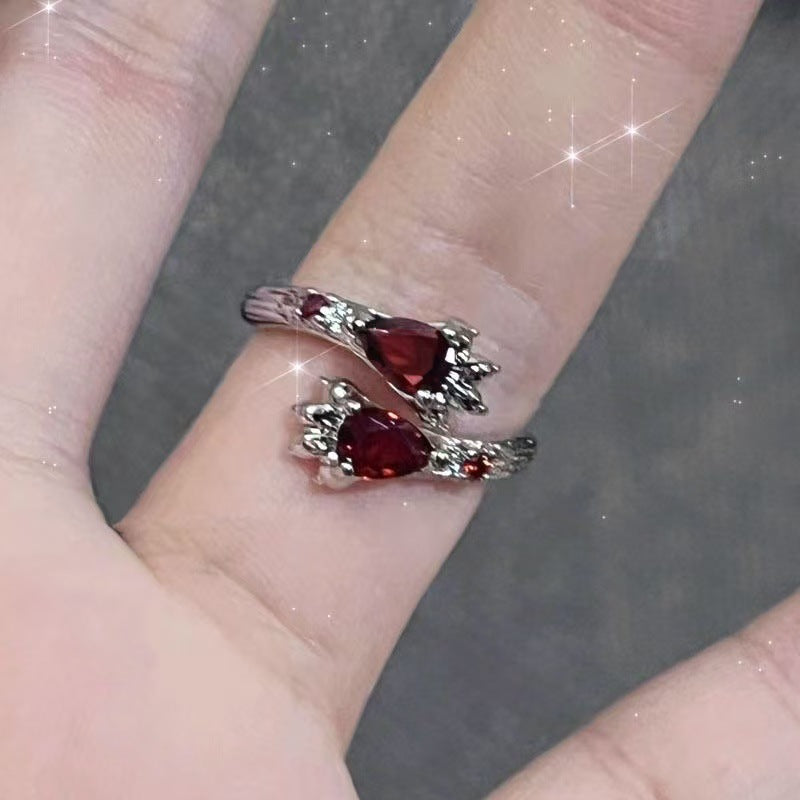 Gotischer Kreuzring mit roten Zirkonen - Y2K Subkultur Schmuck