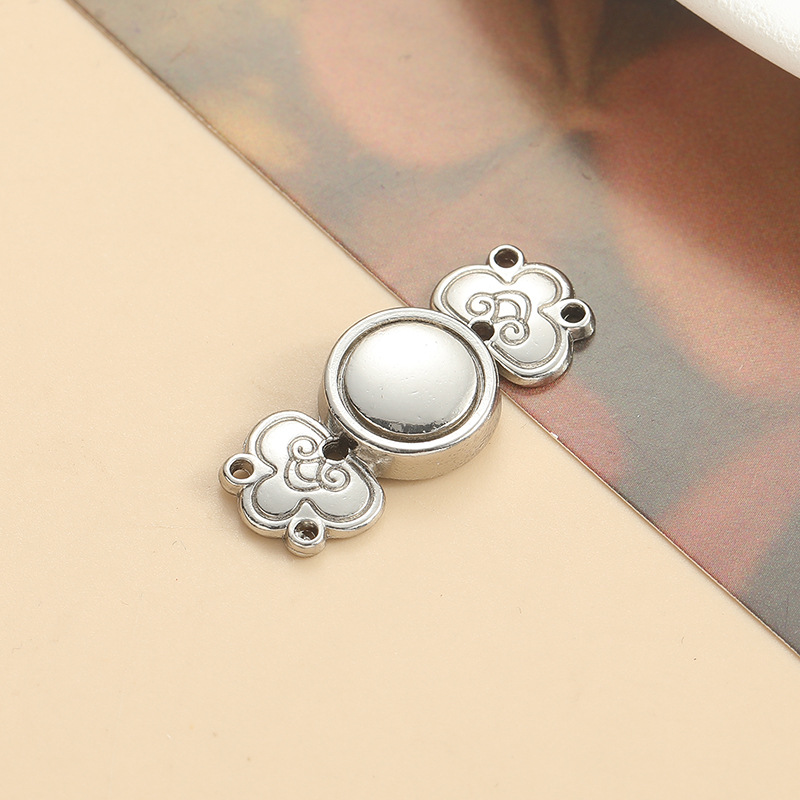 Metal magnetic suction cup buckle-Xiangyun pattern model-gun color-alloy-1 piece