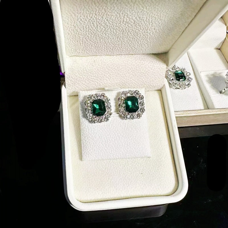 Ultraglänzender eleganter Smaragd-Ring für Damen