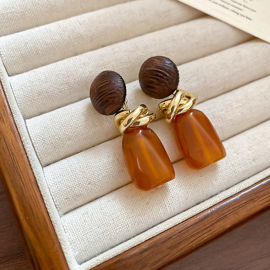 Vintage Ohrringe im Maillard-Stil aus Holz und Harz für Damen, goldfarbene gedrehte Knoten-Ohrhänger aus Harz, Retro-Luxus-Modeschmuck