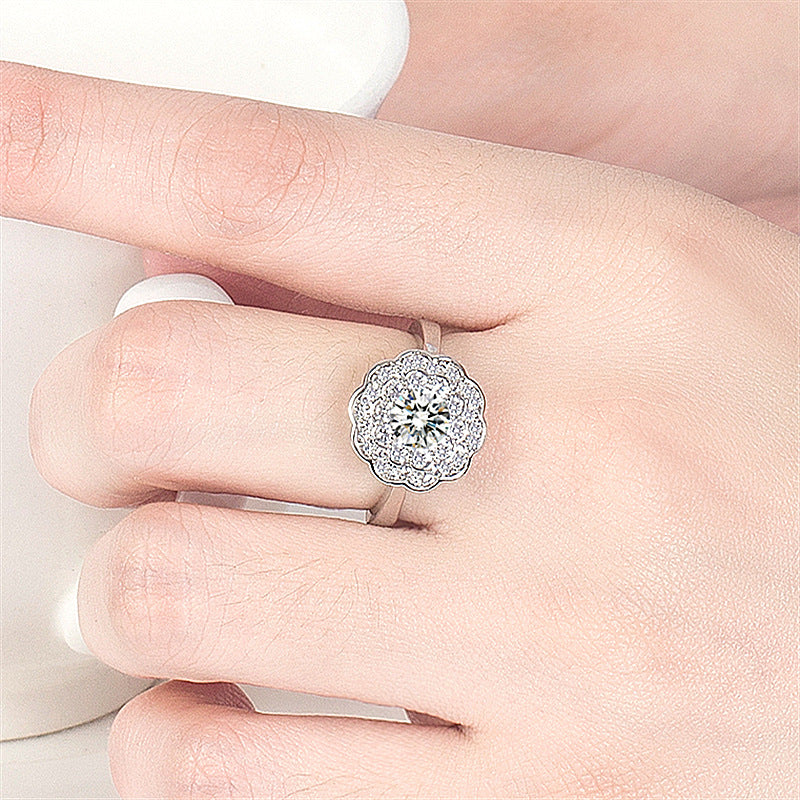 Doppellagiger Ring mit Kirschblüten