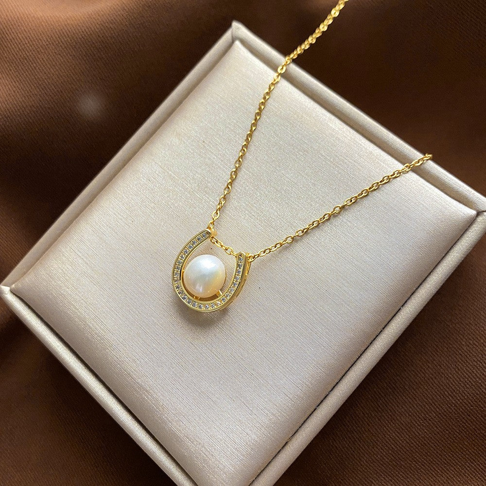 Light Luxury, Lightly Paved With Zirconia, Elegant U-Shape Pearl Necklace