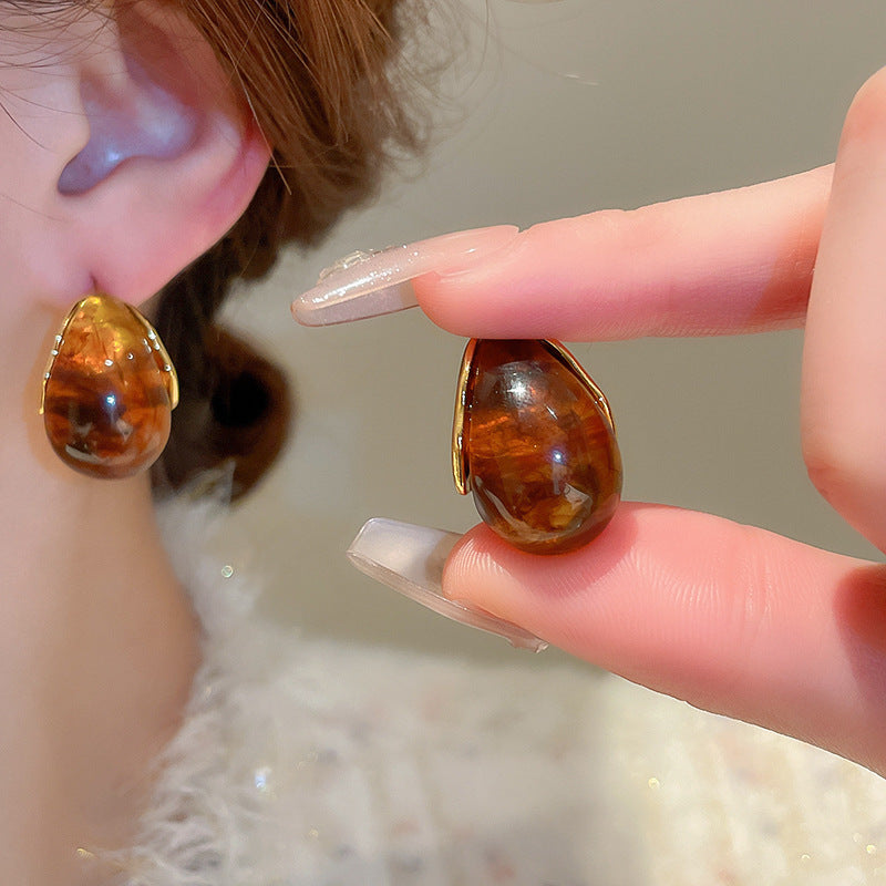 Handmade Maillard Aesthetic Earrings, Irregular Silver Tone Brown Resin Circle Studs, Retro Minimalist Geometric Ear Jewelry, Unique Gift For Women