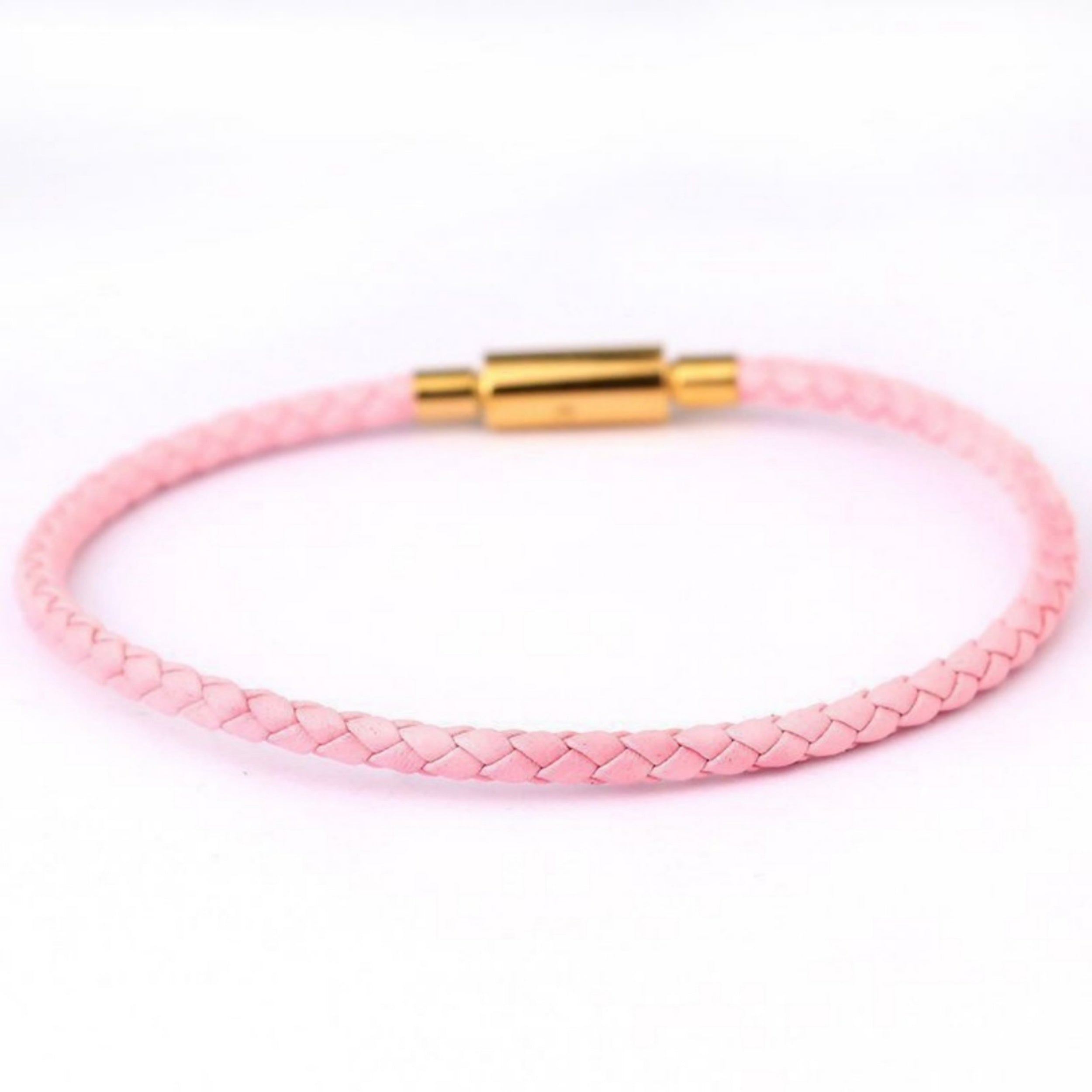3,0 mm Edelstahl-Lederarmband mit einer Dornschließe und verschleißfester Kantenbearbeitung