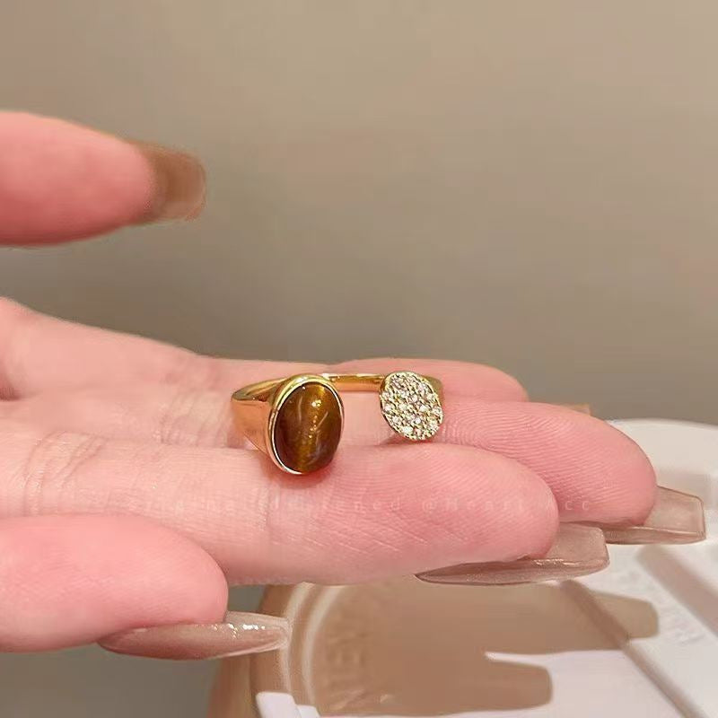 Gotischer Teufelsherz-Ring, Vintage Gold Fledermausflügel Roter Edelstein Offener Band, Dunkelromantischer Statement-Ring für Frauen