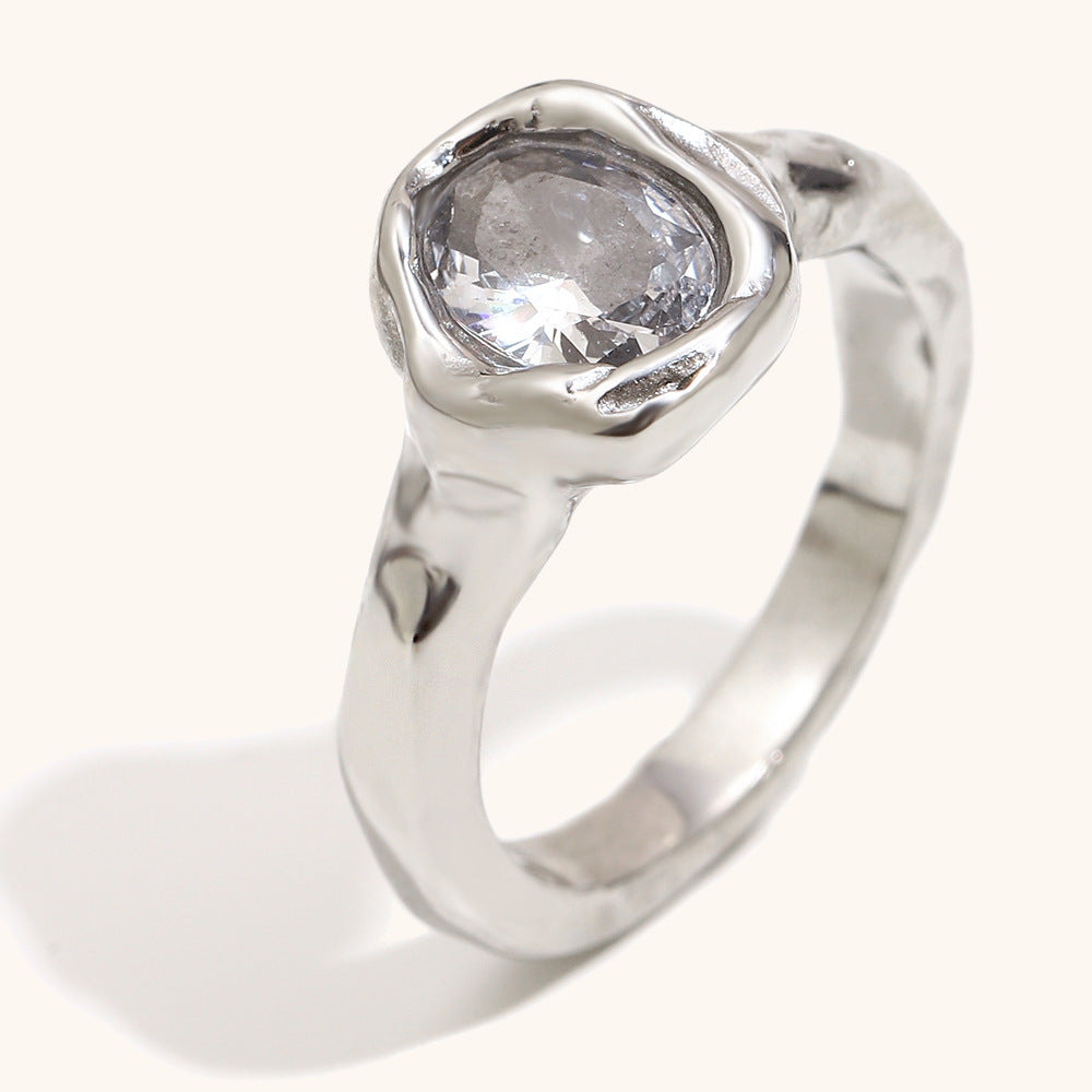 Edelstahl 18K Vergoldeter Hohler Taubenei-Zirkon-Ring für Damen Leichter Luxus