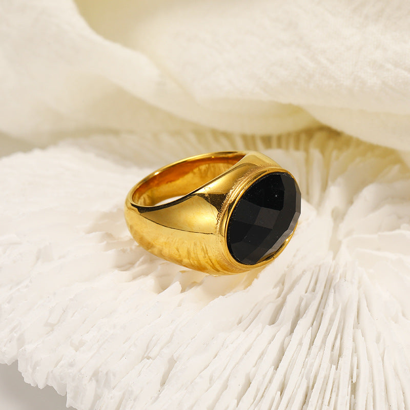 Moderner Luxe Ovaler Edelsteinbesetzter Ring für Damen
