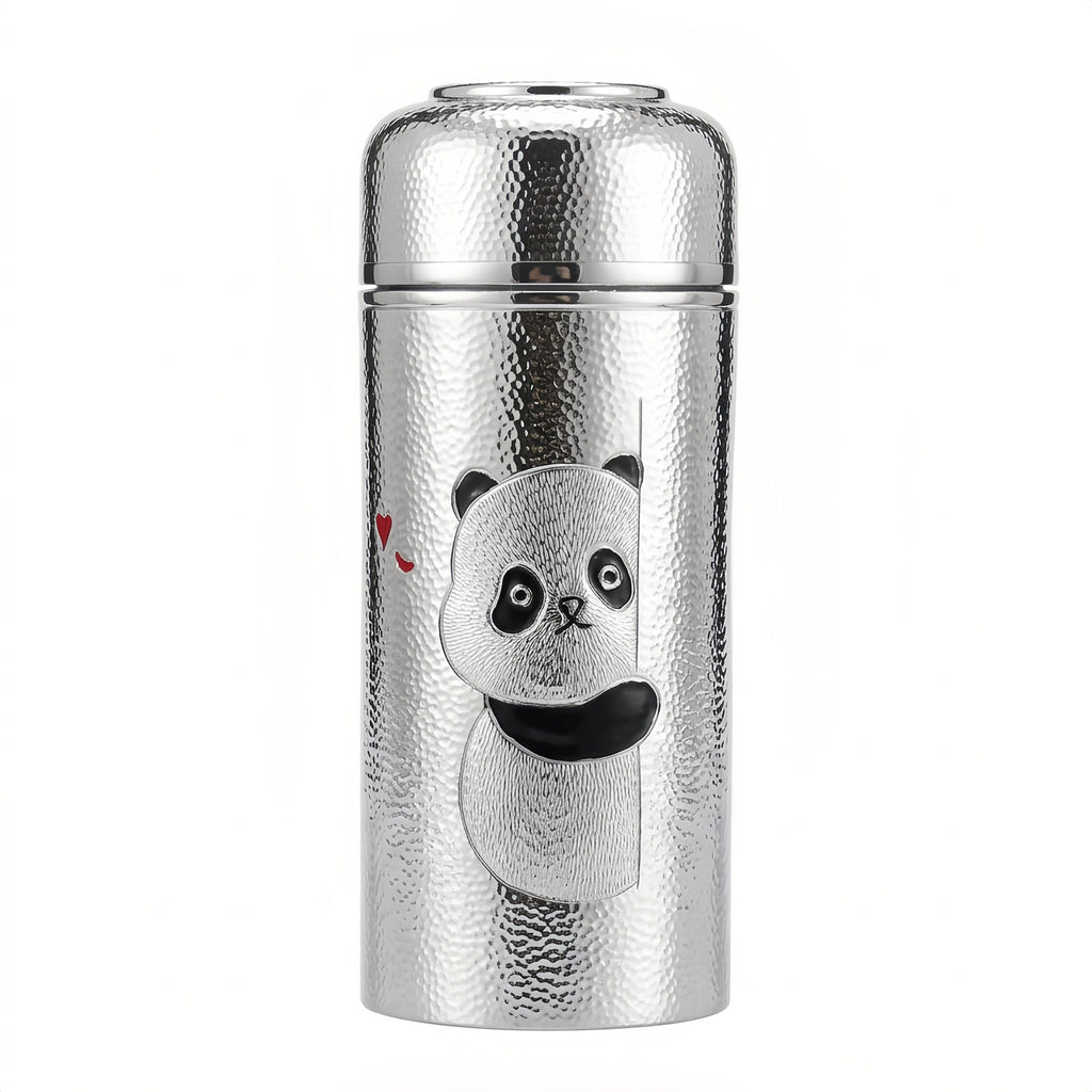 Vakuumflasche aus 925er Sterlingsilber, kunstvoll gehämmert, mit niedlichem, hervorlugendem Panda-Motiv – Handarbeit