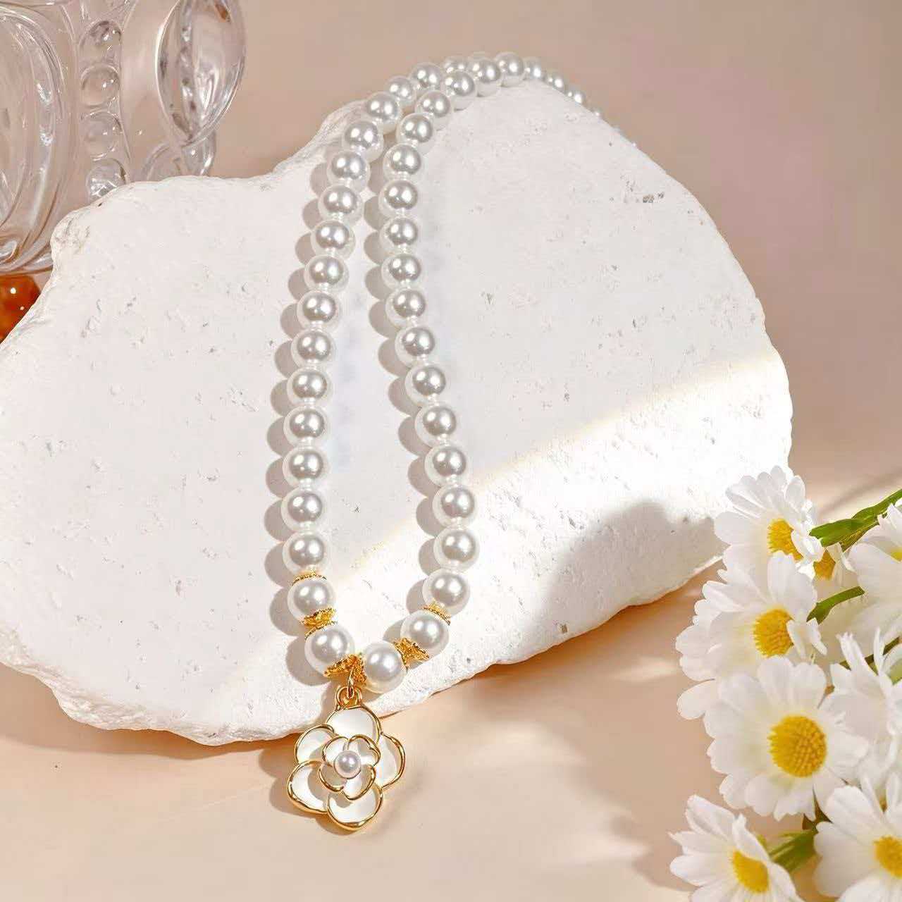 French-style Camellia Pearl Necklace For Women
