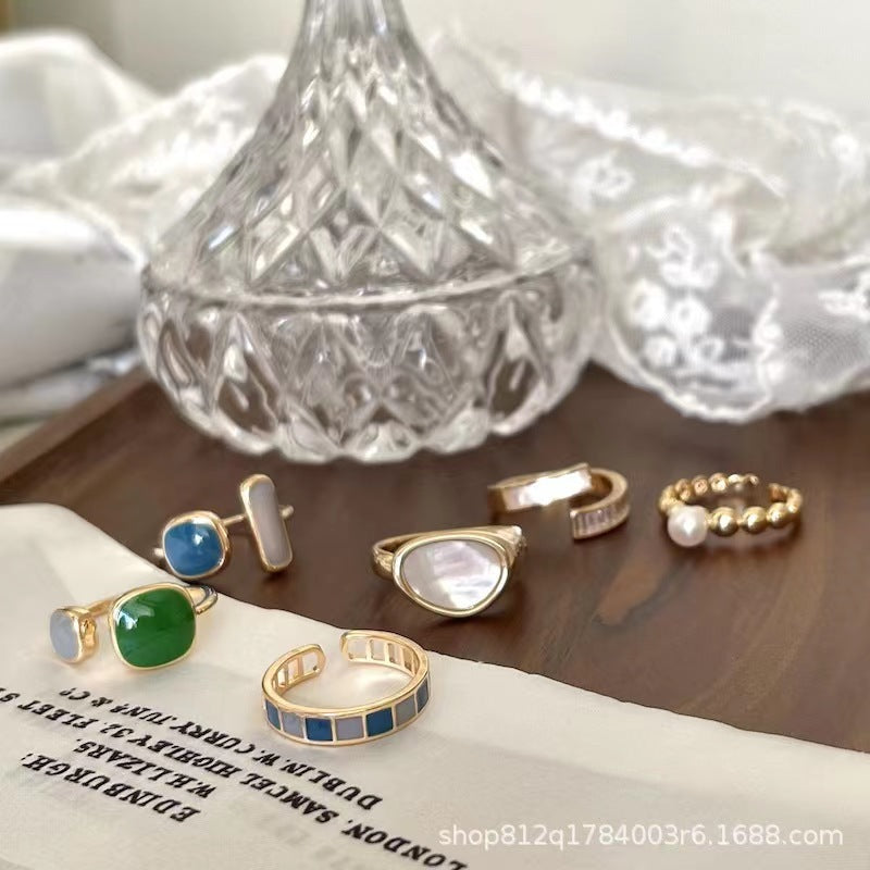 Women's Ring With High-End & Unique Design, Cold Minimalist Style, Japanese Light Luxury, European  American INS Trend, Emerald Ring