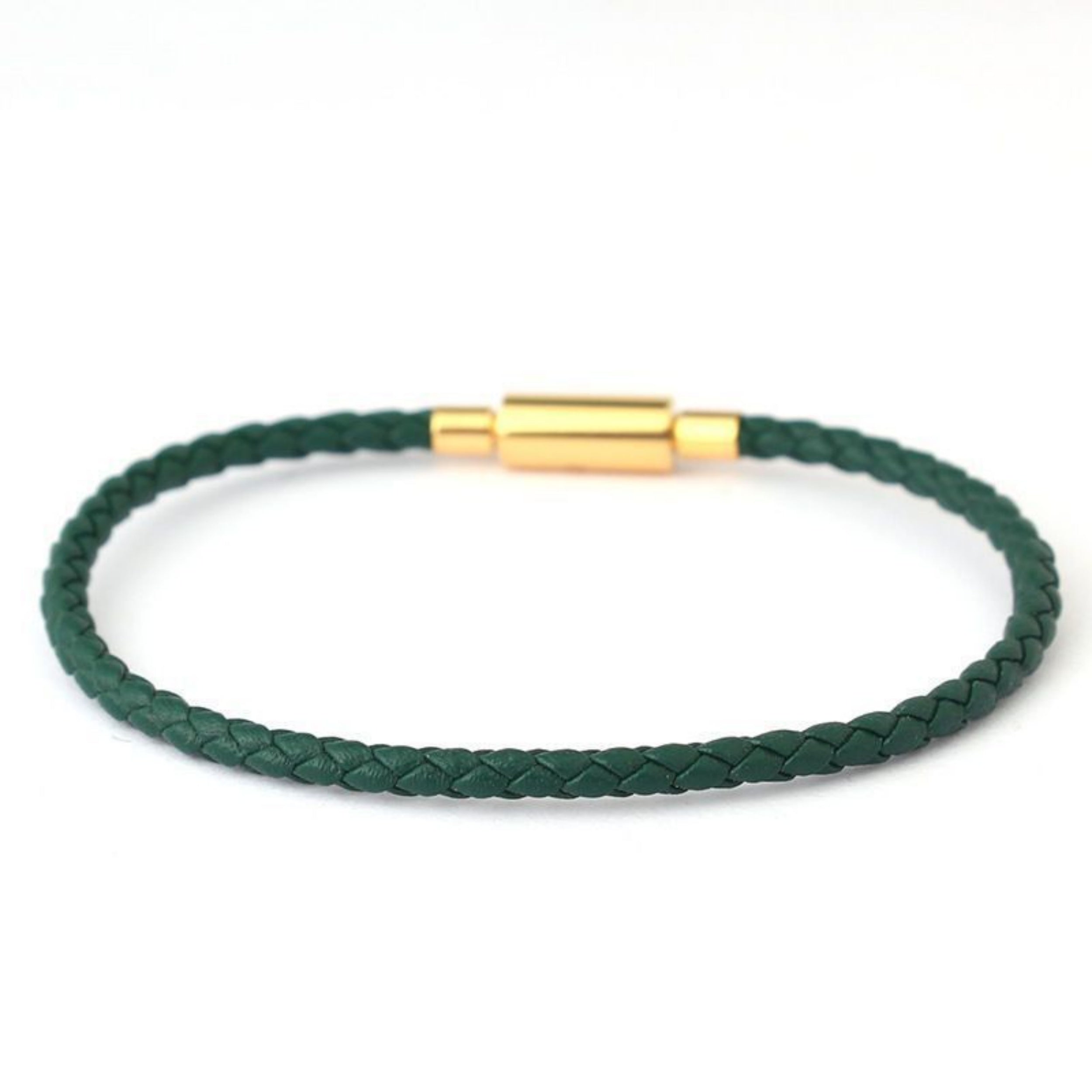 3,0mm Edelstahl-Lederarmband mit einfacher Schnalle und verschleißfester Kantenveredelung.