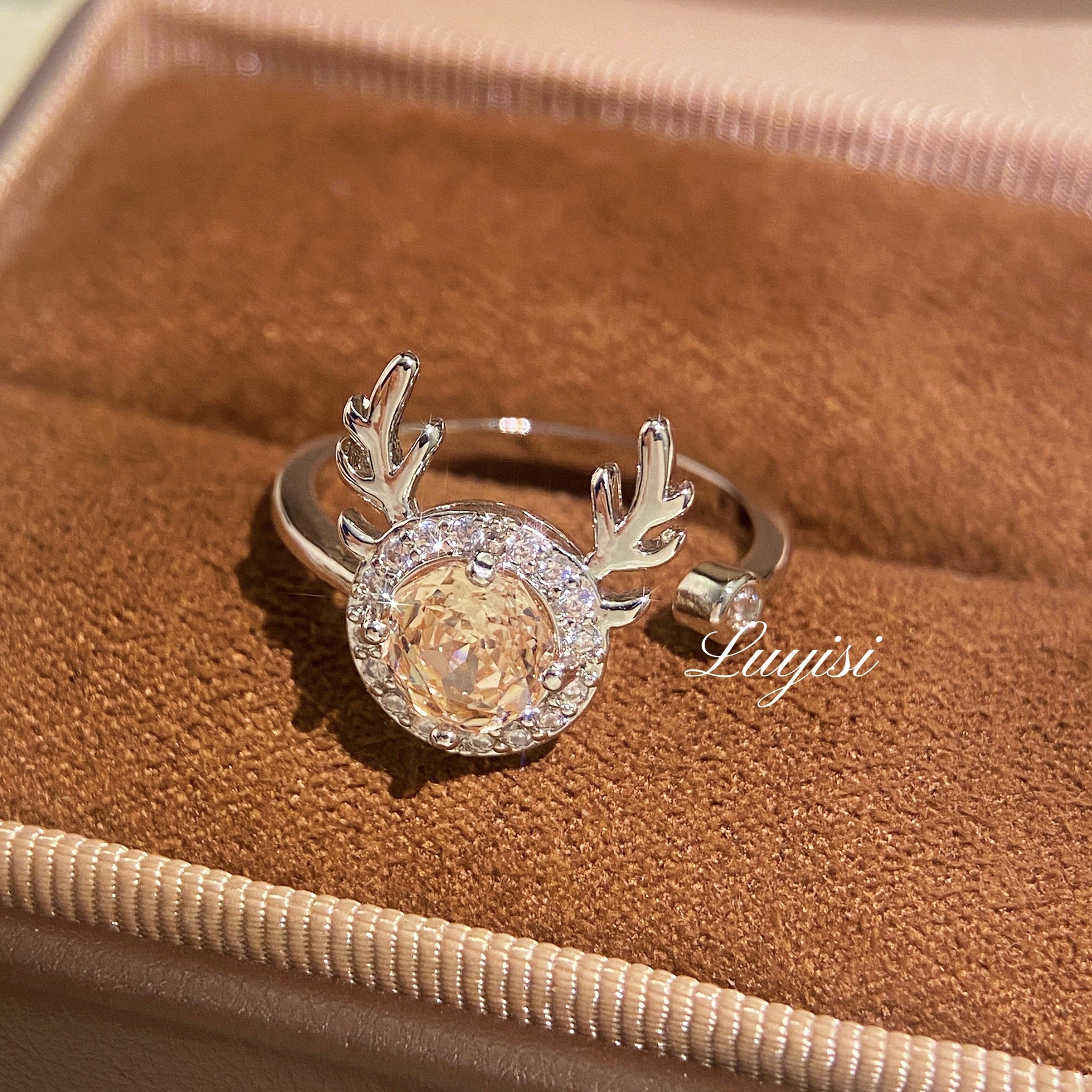 Zierlicher violetter Kristall-Hirschkopf-Ring, verstellbarer Stapelring, Modeschmuck für Frauen Alltagskleidung