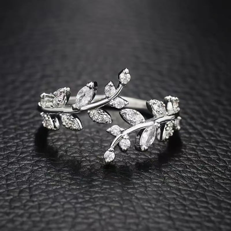 Vintage Silber Schlangenring mit rotem Zirkon, gotischer verstellbarer gewickelter Schlangen-Statement-Ring für Damen
