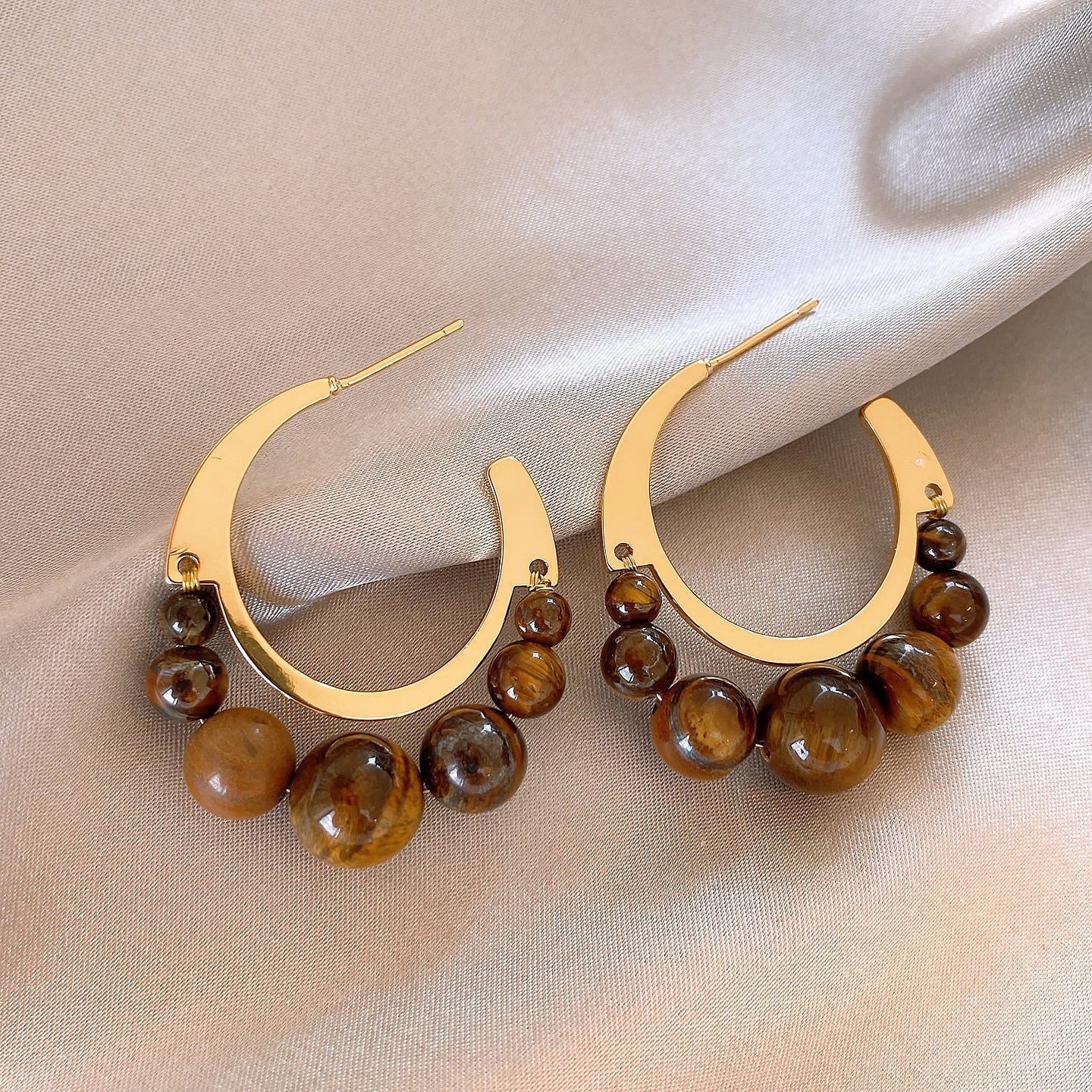 Vintage Ohrringe im Maillard-Stil aus Holz und Harz für Damen, goldfarbene gedrehte Knoten-Ohrhänger aus Harz, Retro-Luxus-Modeschmuck
