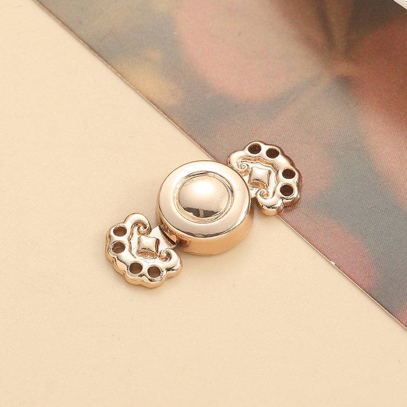 Metal magnetic suction cup buckle-Xiangyun pattern model-gun color-alloy-1 piece