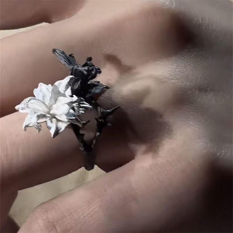 Schwarz-Weiß Mandala-Blumenring, Nischendesign, Cooler Stil Wechselnde Farbe Pinky Ring