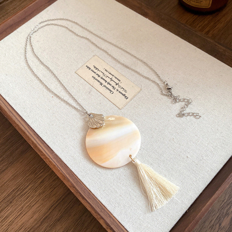 Muschelförmiges rundes Quasten-Ohrring- und Halsketten-Schmuckset