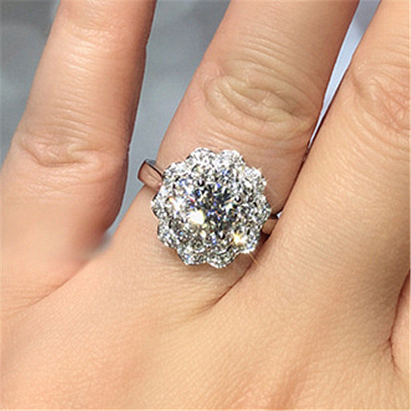 Doppellagiger Ring mit Kirschblüten