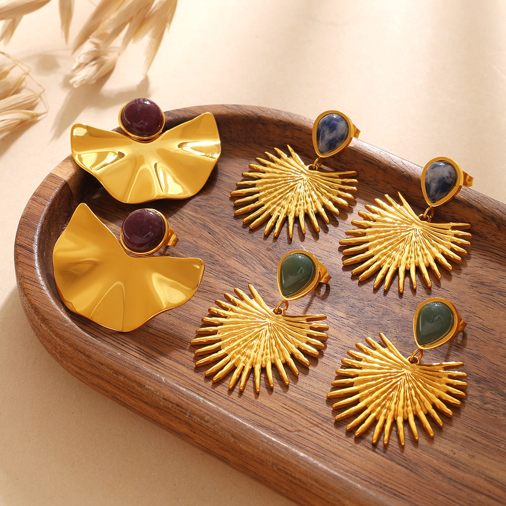 Goldtexturiertes Hohles Armband, Vintage-Finish, Nischendesign, Mikropavé-Zirkon-Dekor, Verstellbares Armband