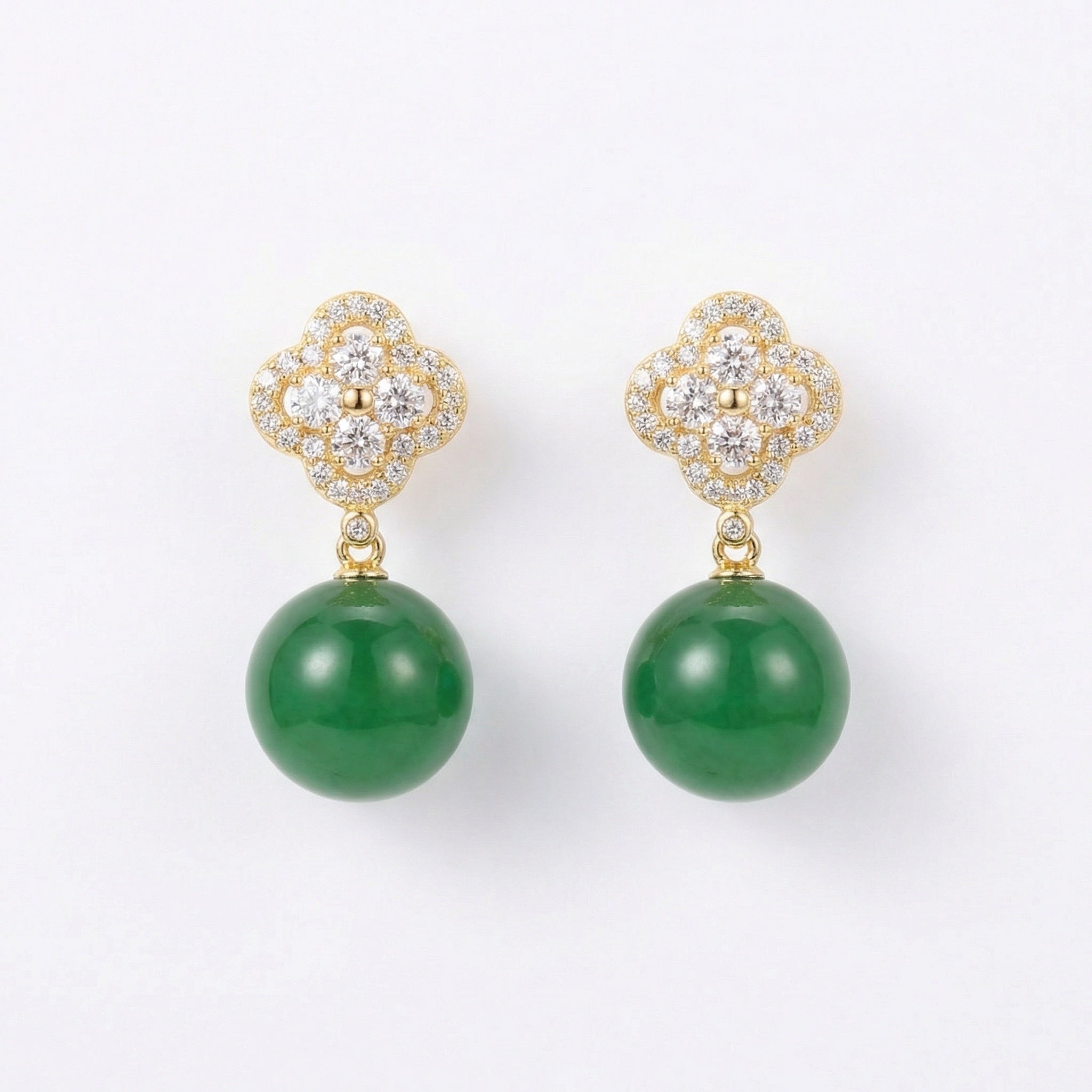 925 Sterling Silver Elegant Clover Motif Earrings with Shimmering Accents and Vibrant Green Drops