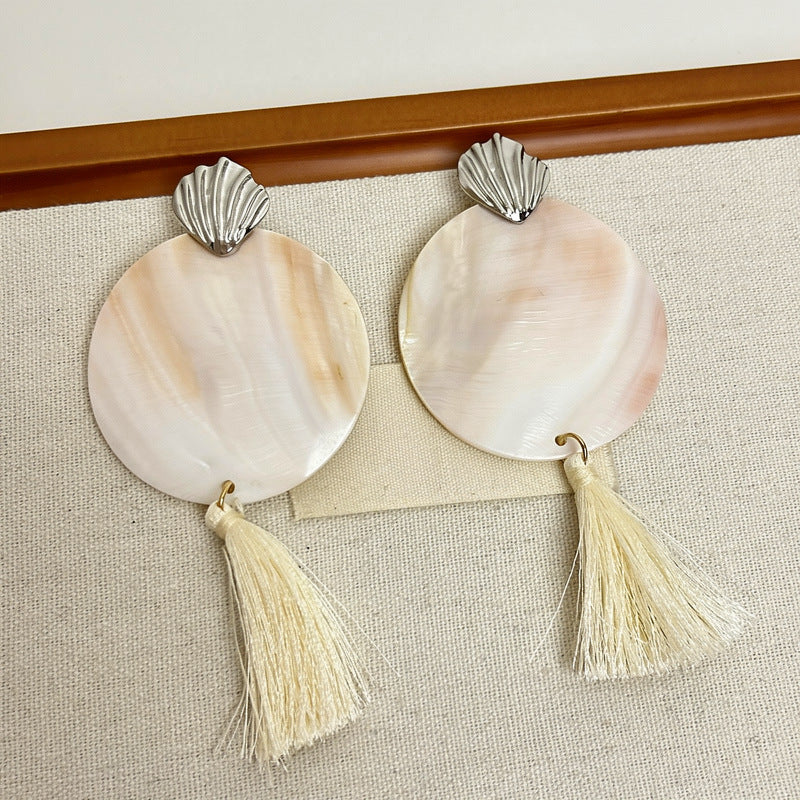 Muschelförmiges rundes Quasten-Ohrring- und Halsketten-Schmuckset