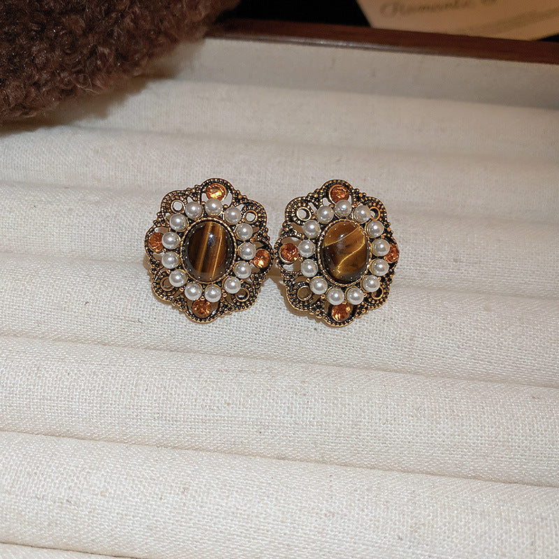 Maillard-Stil High-End Silver Needle Geometrische Irreguläre Harz Herz Ohrringe, Elegante Leichte Luxus Ohrstecker, Mode Damen Ohrschmuck