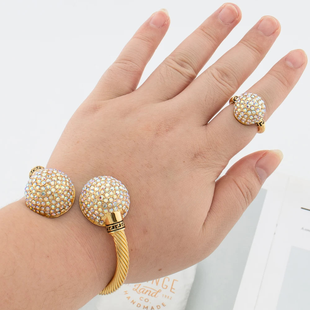 Goldfarbenes Manschettenarmband und Ring für Dubai Afrikanische Frauen Blauer Stein Handarmreif Fingerring Schmuckset Hochzeitsbraut Frau Geschenk