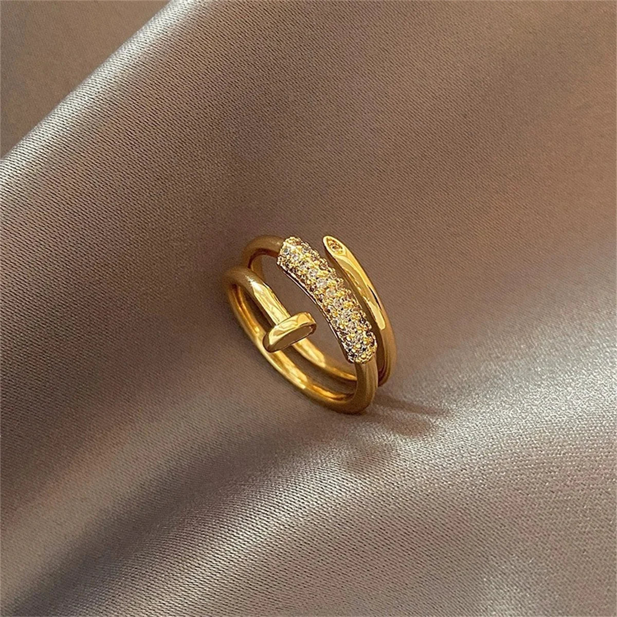 Minimalistischer Kalt-Stil Mikro-gepflasterte CZ Nagelringe für Frauen High-End Personalisierte Offene Ring Modeaccessoires