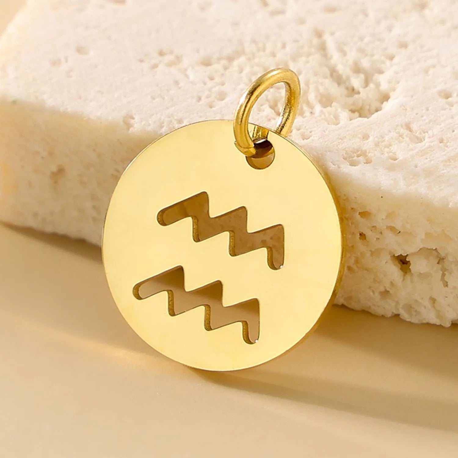 SUNIBI DIY Edelstahl-Scheibenkomponenten 12 Sternzeichen-Anhänger für handgemachte Schmuckherstellung Designer Vergoldete Anhänger für Armband