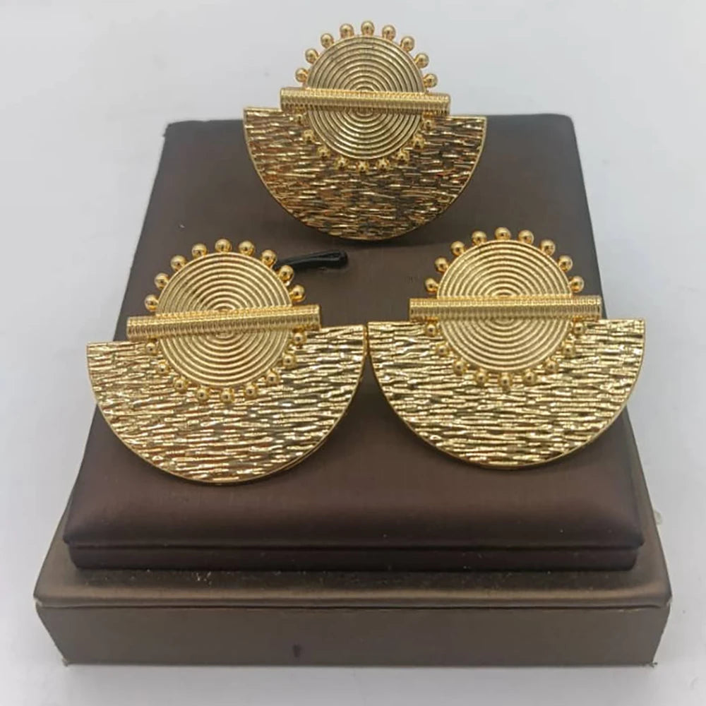 Afrikanischer Goldschmuck-Set für Frauen, Statement-Design, Clip-Ohrringe und Fingerring, 2-teiliges Set für Hochzeiten, Brautschmuck