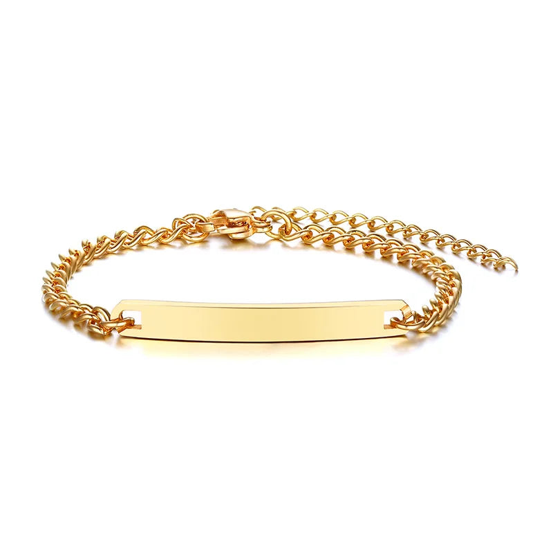 Personalisiertes Armband mit Wunschnamen und Herz, Edelstahl Figaro-Kettenglied verstellbar, graviertes Geschenk für Jungen und Mädchen
