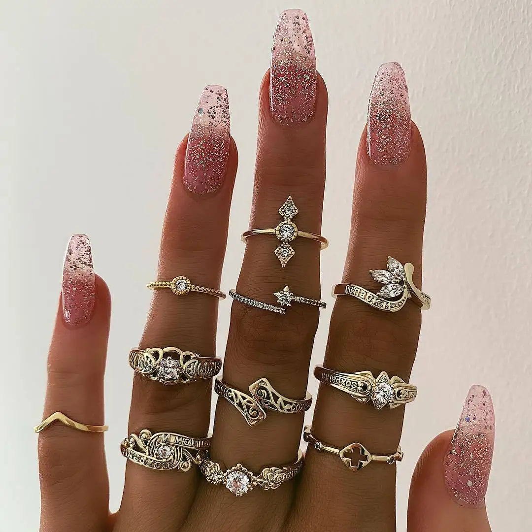 Trendiger geometrischer Mond-Knöchel-Fingerringe-Set für Frauen 2021 Böhmischer Kristallstein Damenring Hochzeitsschmuck
