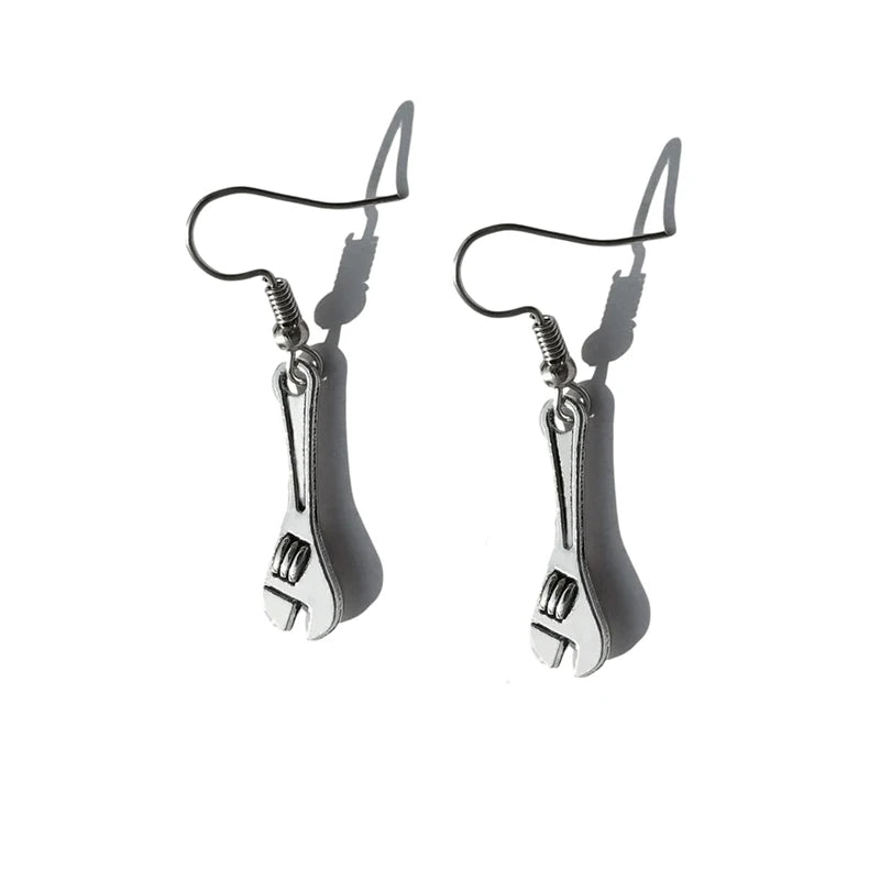 50 Stilvolle Ohrringe für Frauen, Fashion Punk Ohrhänger, einfache coole süße Schmuckstücke, individuelle handgemachte Mädchen Snake Cross Animal