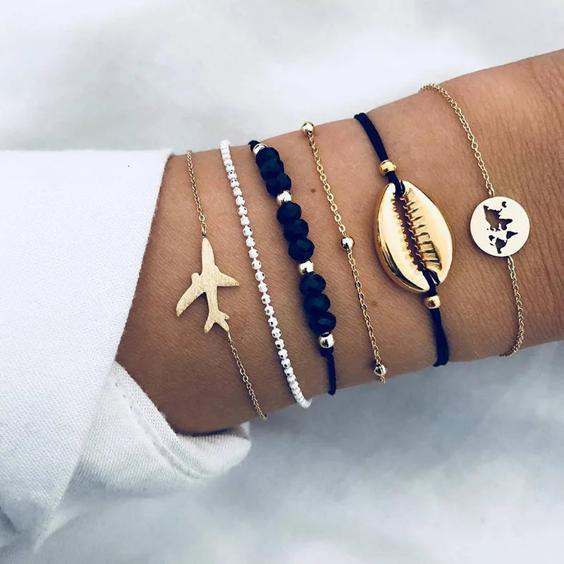 Neues böhmisches schwarzes Seilkettenarmband-Set für Frauen, Flugzeug, Muschel, Mond, Herz, Kristall-Charm-Armreif, Boho-Schmuck