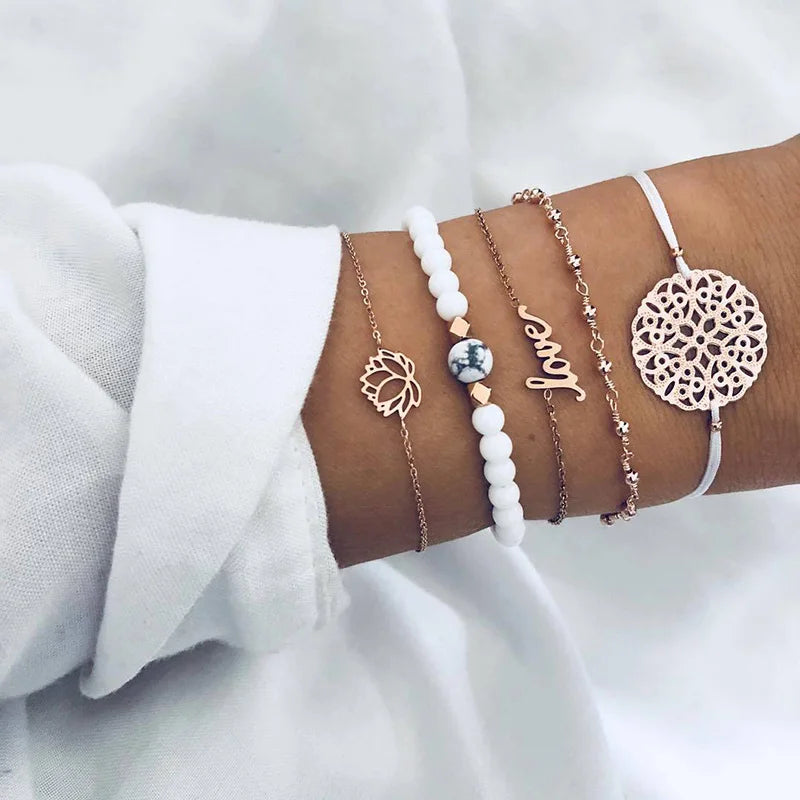 Neues böhmisches schwarzes Seilkettenarmband-Set für Frauen, Flugzeug, Muschel, Mond, Herz, Kristall-Charm-Armreif, Boho-Schmuck