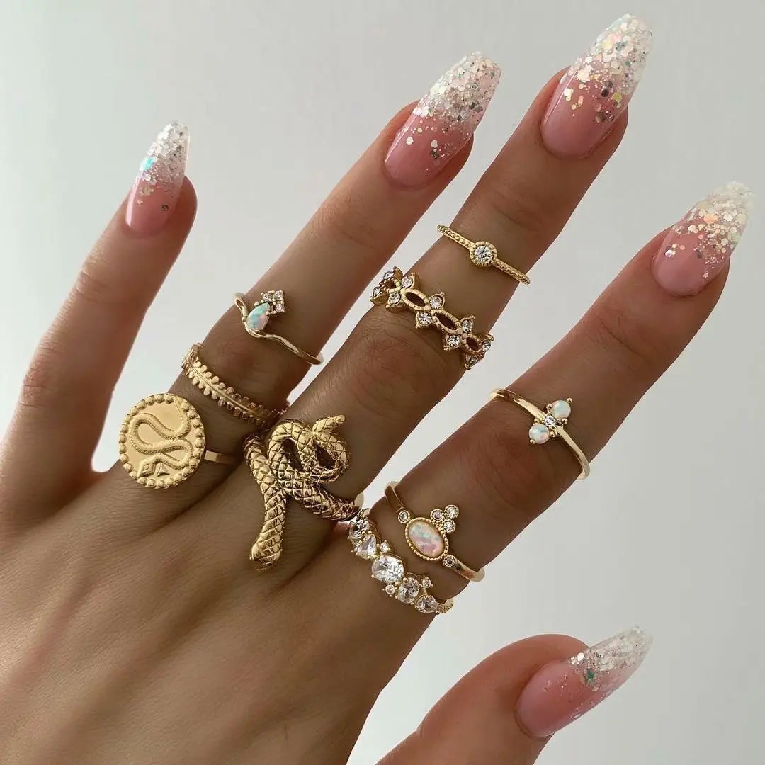 Trendiger geometrischer Mond-Knöchel-Fingerringe-Set für Frauen 2021 Böhmischer Kristallstein Damenring Hochzeitsschmuck