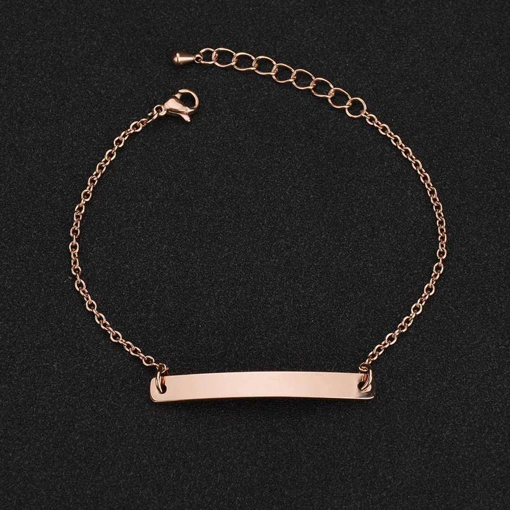Akizoom Punk Gravur Name Personalisierte Armbänder Goldfarbe Edelstahl Dicke Handkette Individuelles Paar Herren Damen Schmuck Geschenk