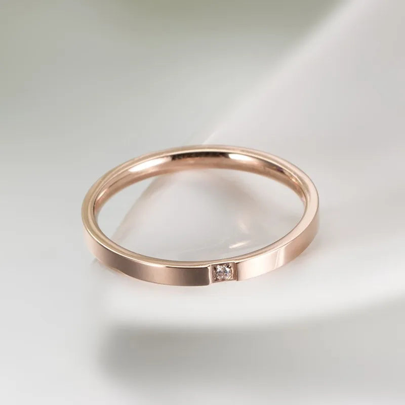 Anillo Apilable Fino de 2 mm de Acero Inoxidable con Circonita Cúbica Única, Alianza de Boda para Mujer/Niña Tallas 3-10