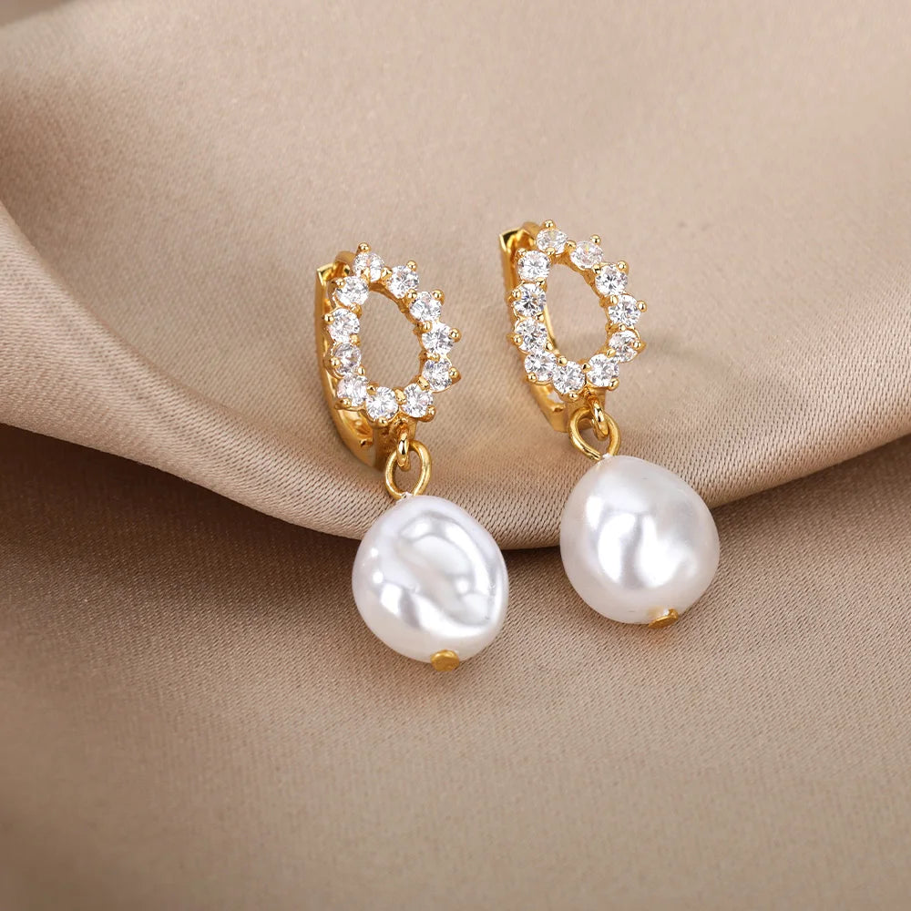 Pendientes de Perlas Irregulares para Mujer de Acero Inoxidable con Perla Redonda y Clip Circular para la Oreja, Regalo de Joyería para Mujer, Accesorios.