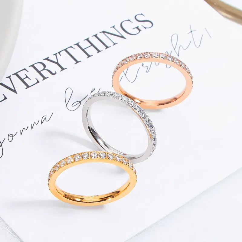2mm Stapelbarer CZ-Eternity-Ring aus Edelstahl für Frauen und Mädchen, Größe 5-10