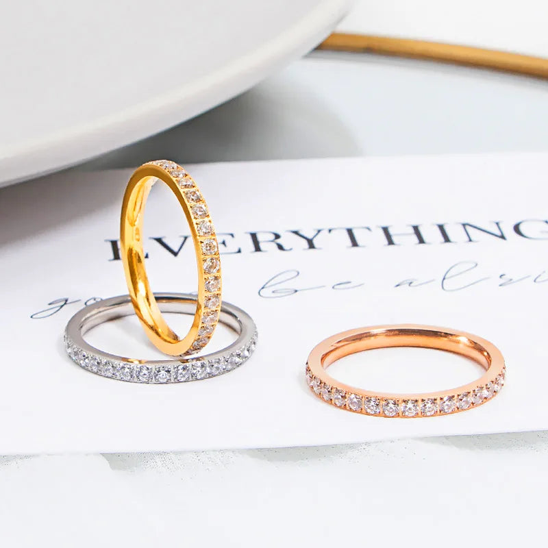 2mm Stapelbarer CZ-Eternity-Ring aus Edelstahl für Frauen und Mädchen, Größe 5-10