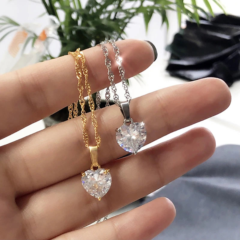 Collares de Corazón para Mujer de Acero Inoxidable con Cadena Chapada en Oro, Colgante de Corazón de Circonita, Gargantilla, Regalo de Joyería Boho para Bodas, Mujer