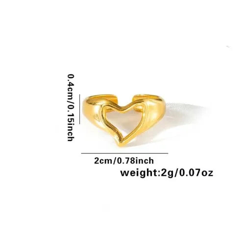 Großhandel High-End wasserdicht dreidimensionaler M-Buchstabe hohler Edelstahl Fingerring trendig für Damen personalisierbarer Schmuck