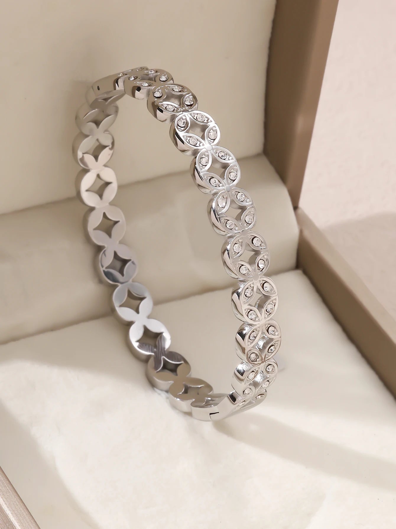 1 Stück/Set Damen Hochzeitsschmuck Party Feiertag Valentinstag Geschenk Edelstahl Armband 18K vergoldet Armband