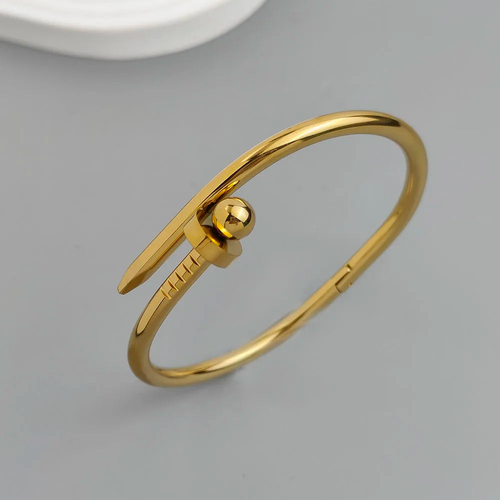 Bezauberndes vierblättriges Kleeblatt-Kugelarmband für Damen aus Edelstahl, wasserdichtes und rostfreies Armband, das von Paaren getragen wird