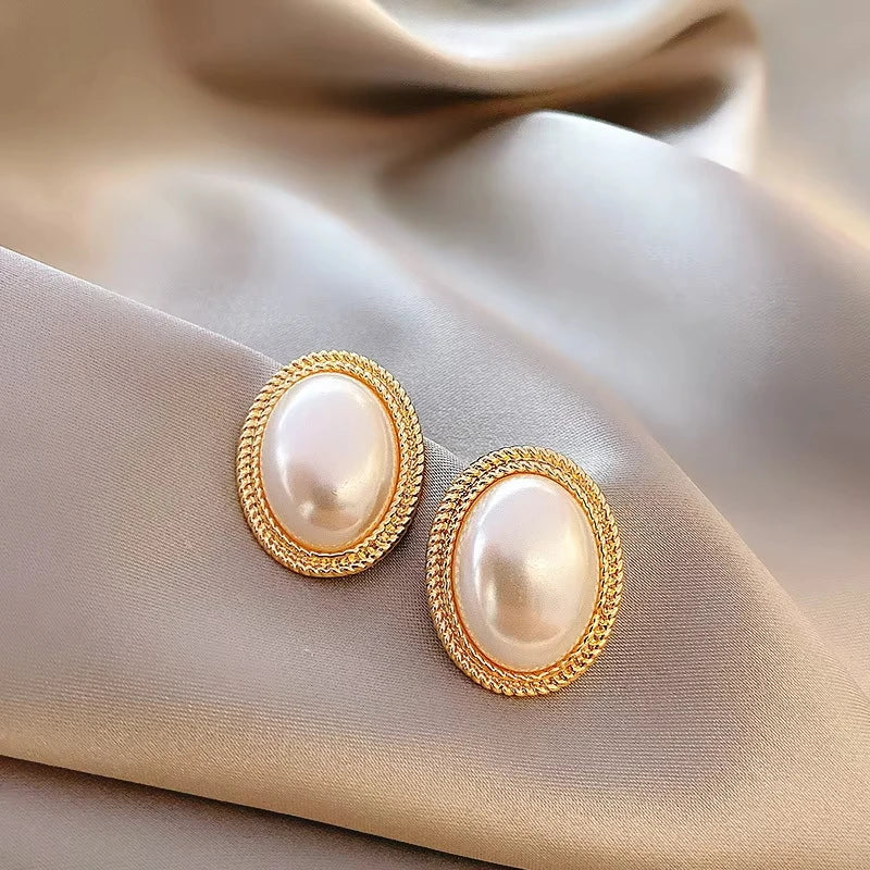 Imitationsperle Zirkon Retro Elegant Unregelmäßige Ovale Quadratische Ausgehöhlte Ohrringe für Damen Party Herbst Winter Schmuck
